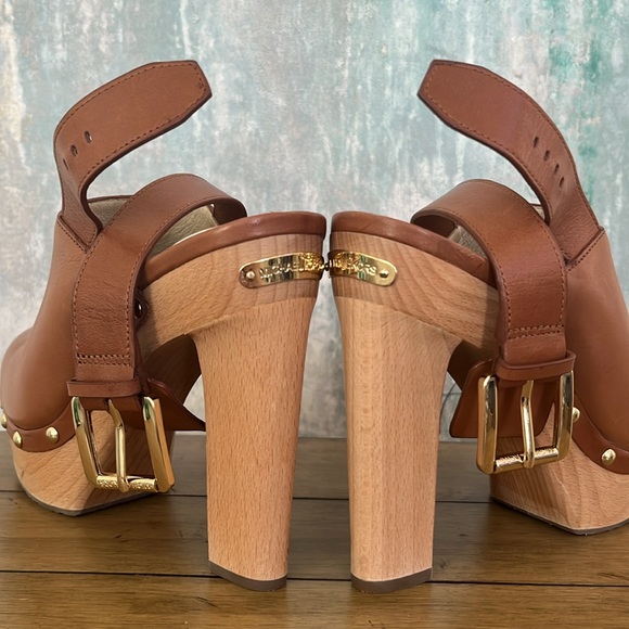 NWOT MICHAEL Michael Kors Adjustable Leather Studded Platform Slingback - Picture 9 of 11